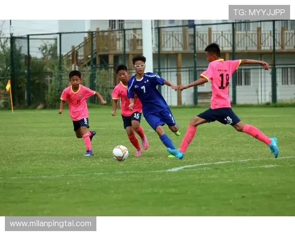 满冠体育足球官网为用户提供丰富的足球赛事直播和高清回放体验满足不同观看偏好